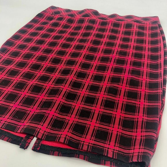 Torrid 00 10 M L black red plaid checkered skirt - Picture 4 of 6